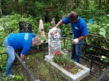 Уход за могилами в Саранске / Саранск